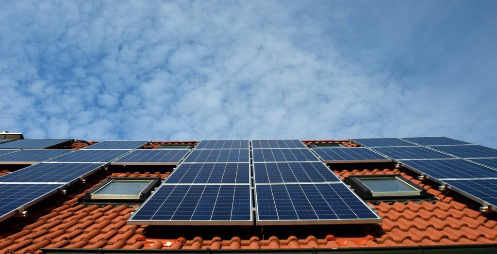 solar system, roof, nature-2939560.jpg